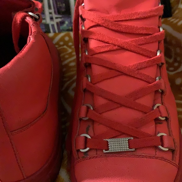 Men’s worn red Balenciaga Boot sneakers - Picture 3 of 4